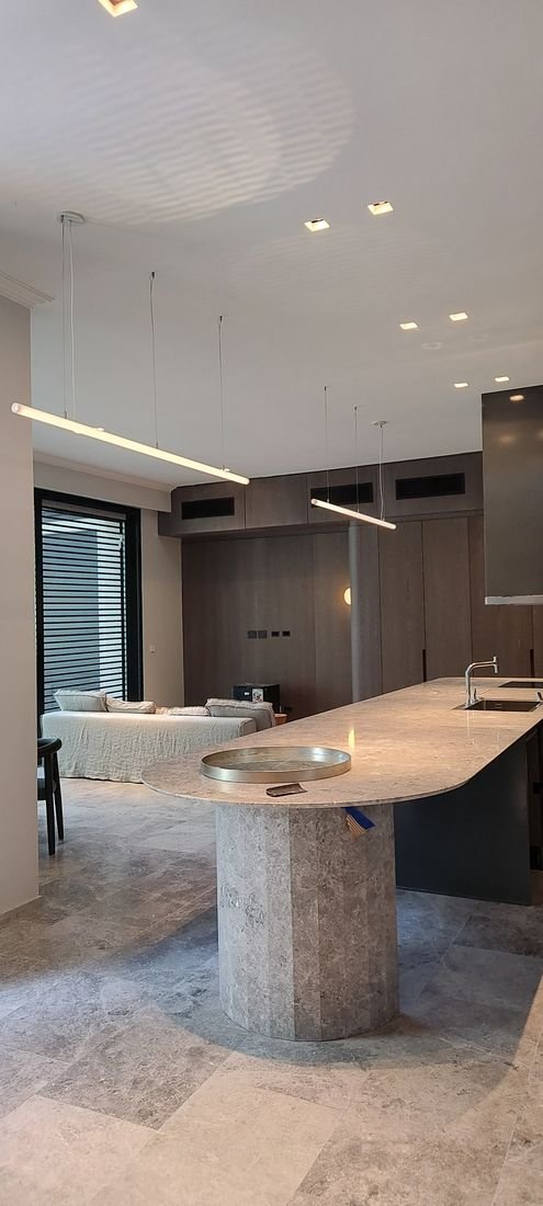 Iluminación eléctrica en vivienda